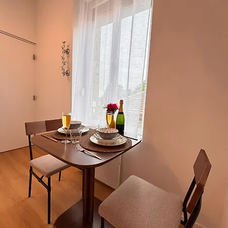 Le Tinqueux Chic-studio Renove Proche Centre 아파트 *