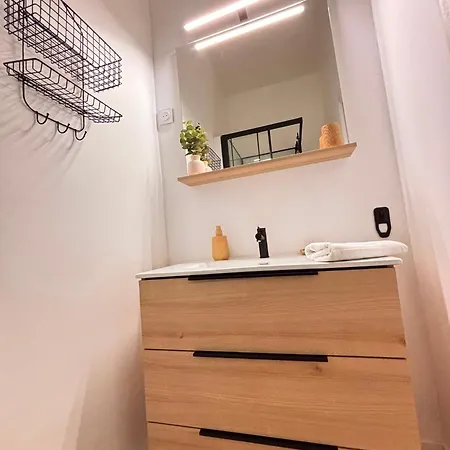 Le Tinqueux Chic-studio Renove Proche Centre 아파트