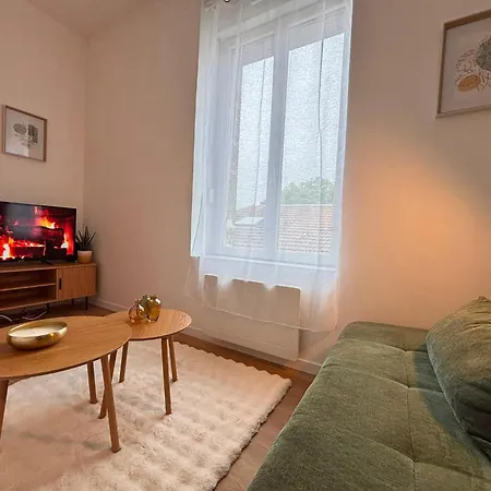 Le Tinqueux Chic-studio Renove Proche Centre 아파트 랭스